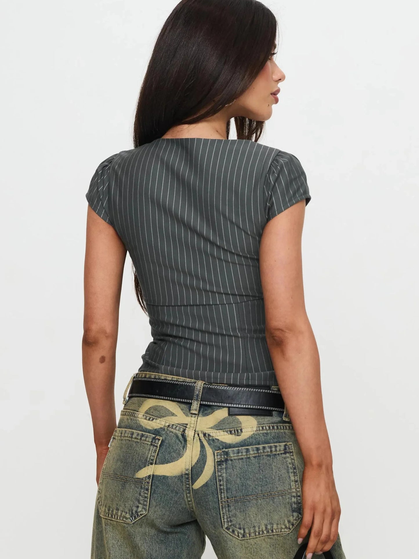 Top Rayado con Doble Cierre – Cuello Cuadrado